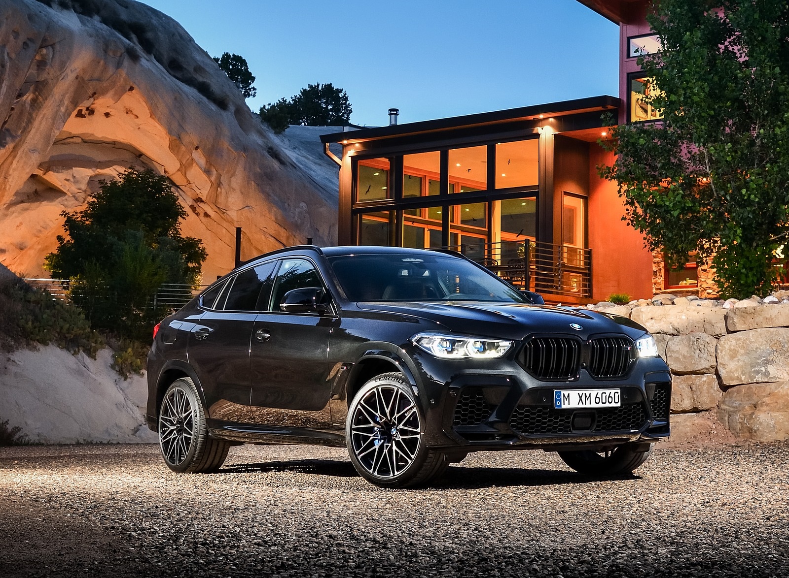 2020 BMW X6 M Competition Front Three-Quarter Wallpapers #37 of 56