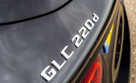 2020 Mercedes-Benz GLC 220d (UK-Spec) Badge Wallpapers 450x275 (68)