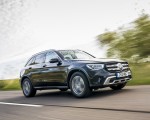 2020 Mercedes-Benz GLC 220d (UK-Spec) Front Three-Quarter Wallpapers 150x120 (3)