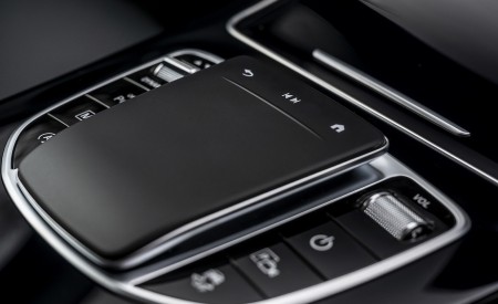 2020 Mercedes-Benz GLC 220d (UK-Spec) Interior Detail Wallpapers 450x275 (78)