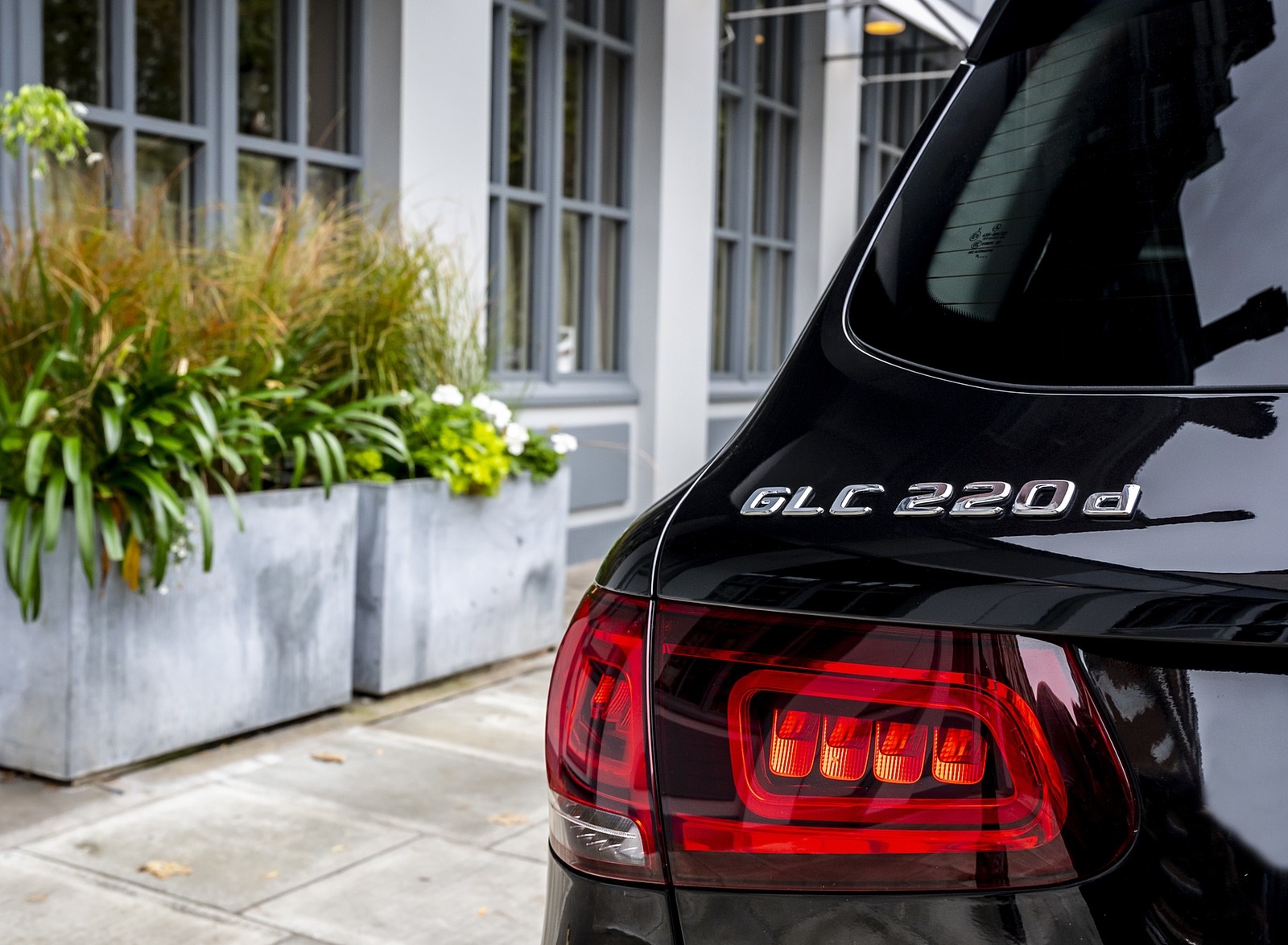 2020 Mercedes-Benz GLC 220d (UK-Spec) Tail Light Wallpapers #61 of 88