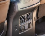 2020 Nissan TITAN Platinum Reserve Interior Detail Wallpapers 150x120 (27)