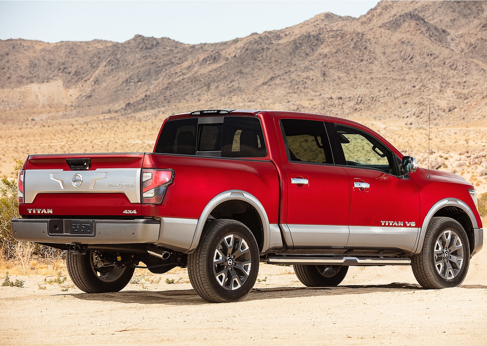 2020 Nissan TITAN Platinum Reserve Rear Three-Quarter Wallpapers #4 of 34