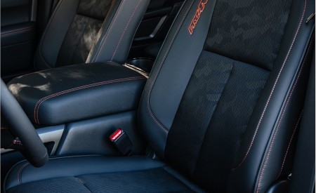 2020 Nissan TITAN XD PRO 4X Interior Seats Wallpapers 450x275 (21)