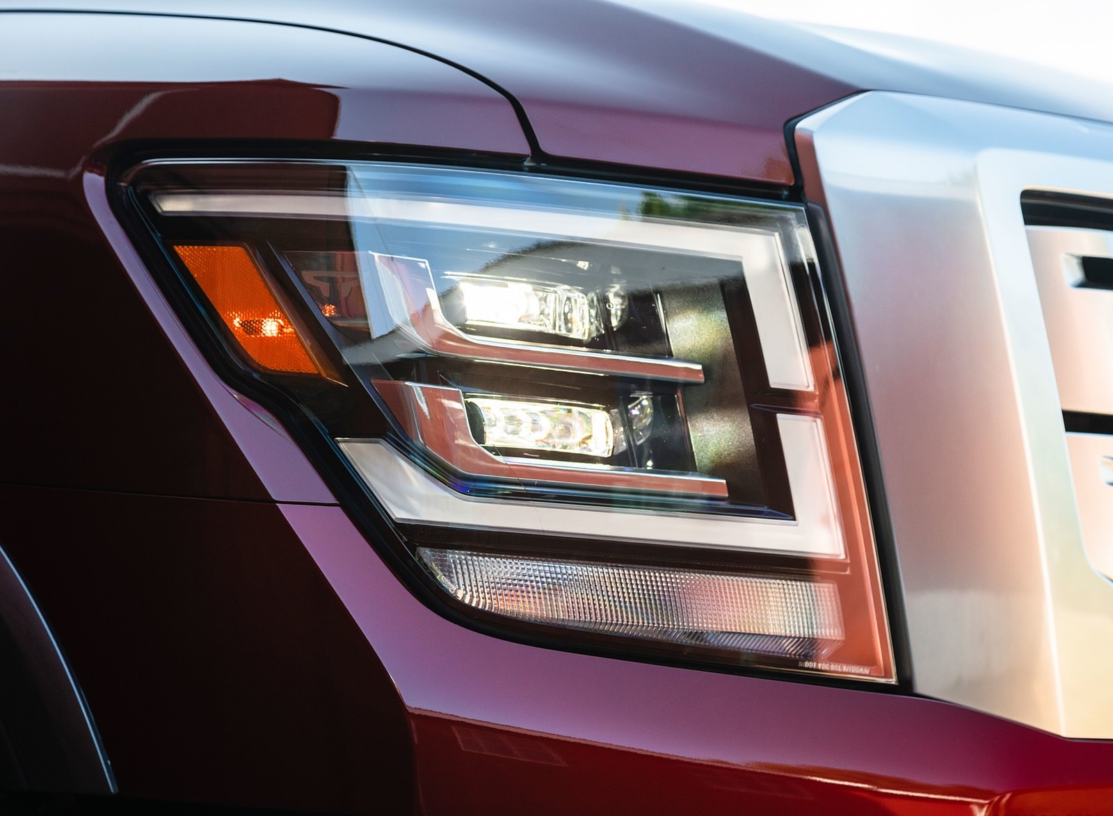 2020 Nissan TITAN XD Platinum Reserve Headlight Wallpapers #13 of 29