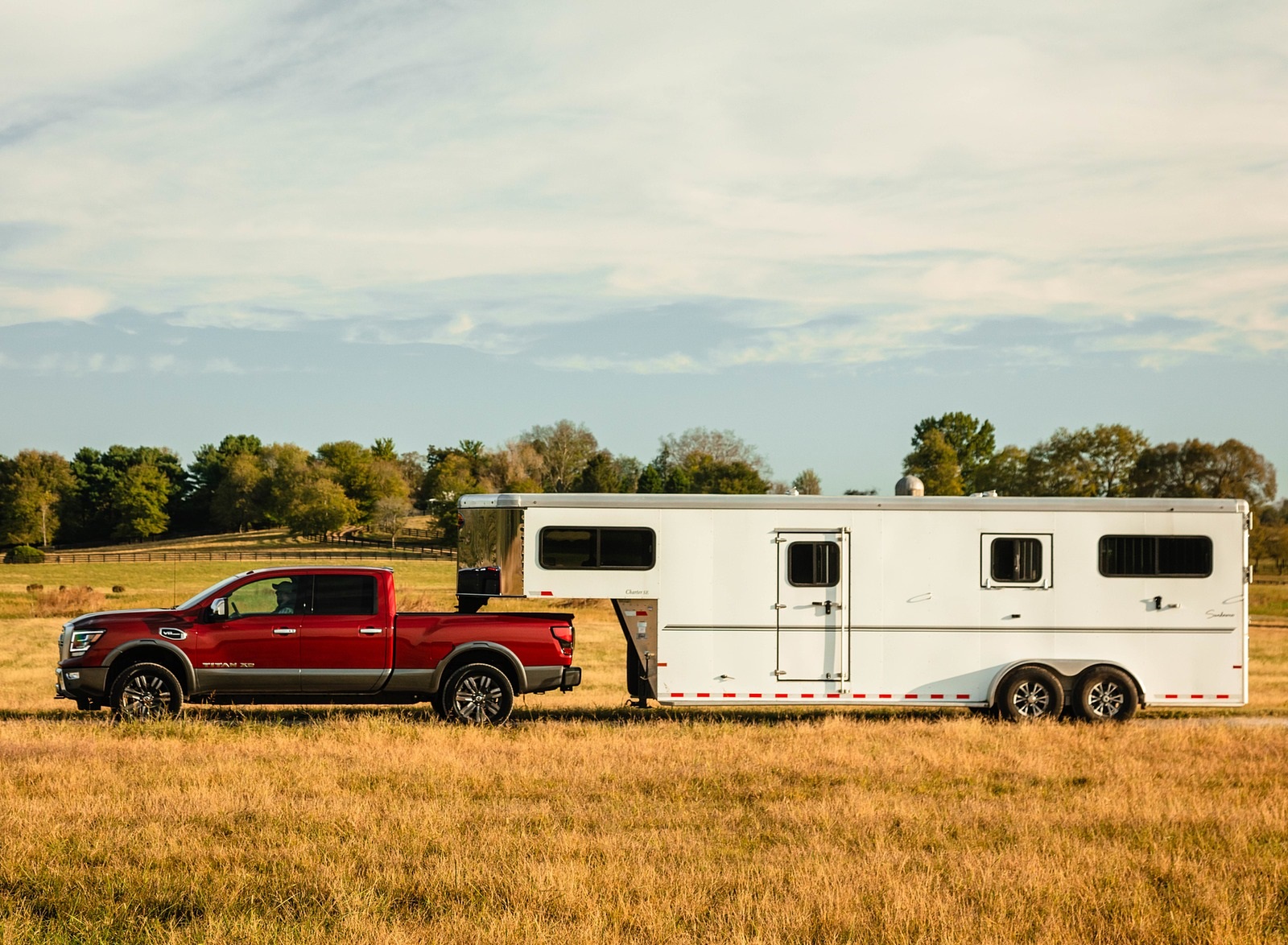 2020 Nissan TITAN XD Platinum Reserve Side Wallpapers (5)