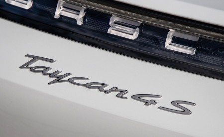 2020 Porsche Taycan 4S (Color: Carrara White Metallic) Badge Wallpapers 450x275 (167)