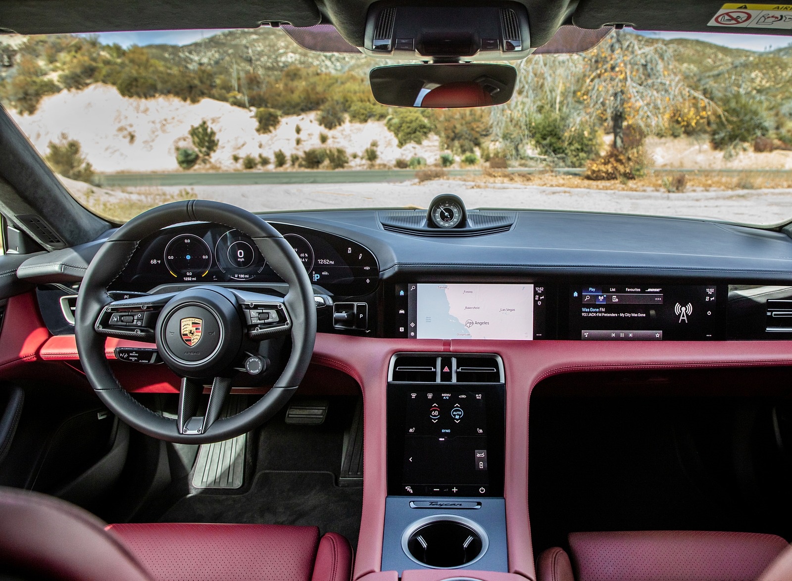 2020 Porsche Taycan 4S (Color: Carrara White Metallic) Interior Cockpit Wallpapers #176 of 194