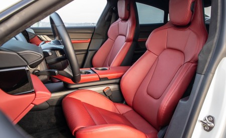 2020 Porsche Taycan 4S (Color: Carrara White Metallic) Interior Front Seats Wallpapers 450x275 (172)