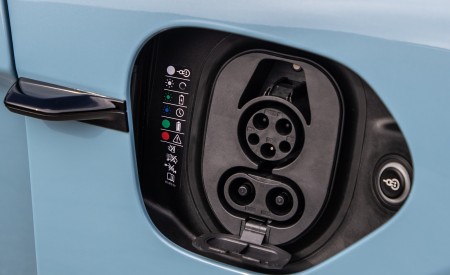 2020 Porsche Taycan 4S (Color: Frozen Blue Metallic) Charging Port Wallpapers 450x275 (105)
