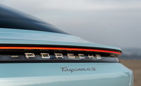2020 Porsche Taycan 4S (Color: Frozen Blue Metallic) Detail Wallpapers 450x275 (103)