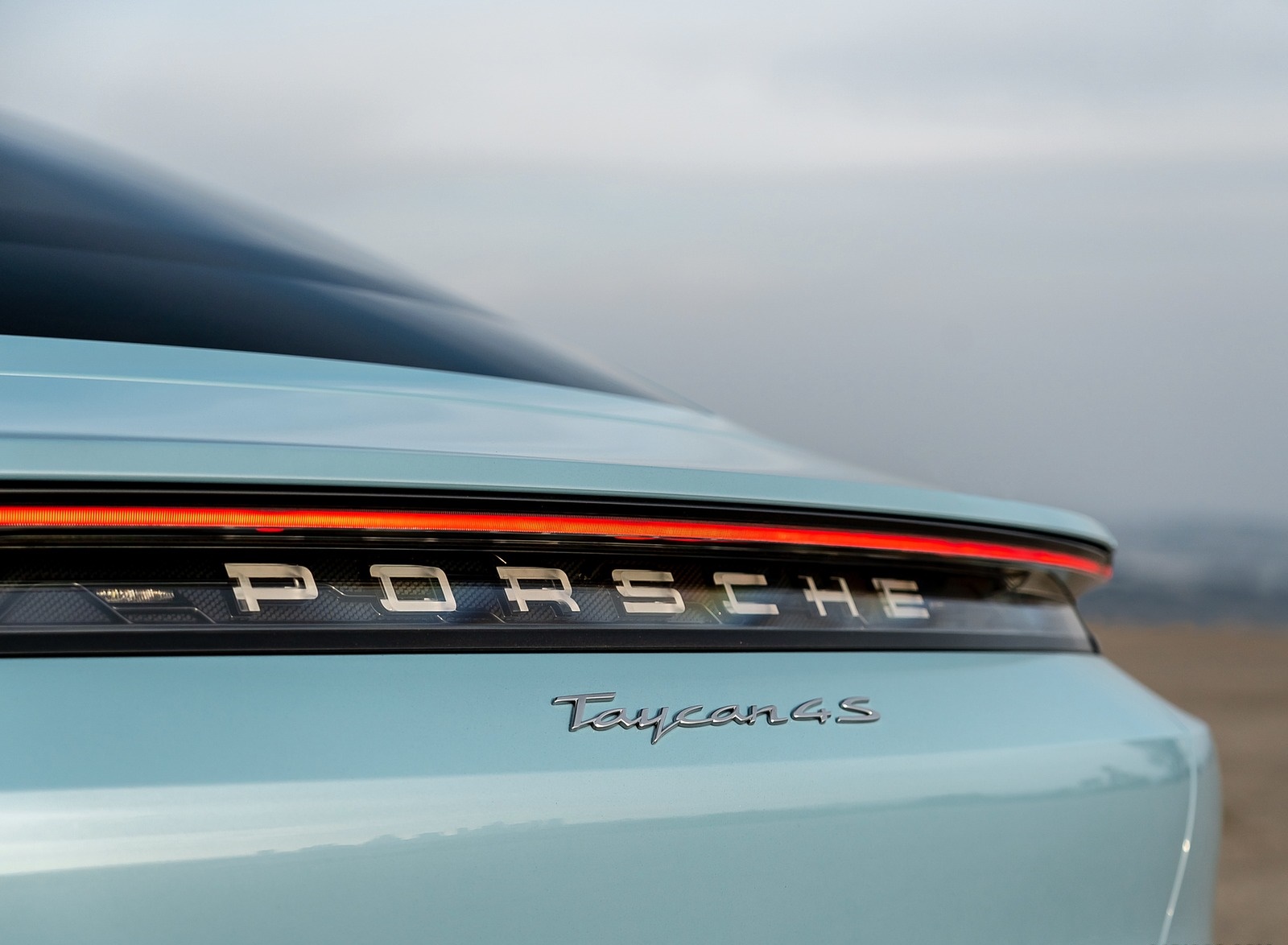 2020 Porsche Taycan 4S (Color: Frozen Blue Metallic) Detail Wallpapers #103 of 194
