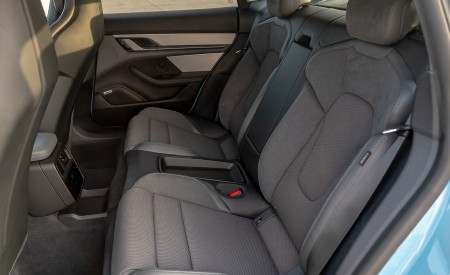 2020 Porsche Taycan 4S (Color: Frozen Blue Metallic) Interior Rear Seats Wallpapers 450x275 (113)