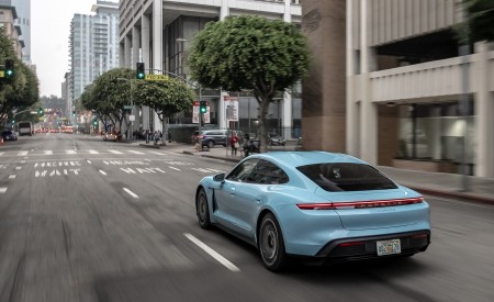 2020 Porsche Taycan 4S (Color: Frozen Blue Metallic) Rear Three-Quarter Wallpapers 450x275 (69)