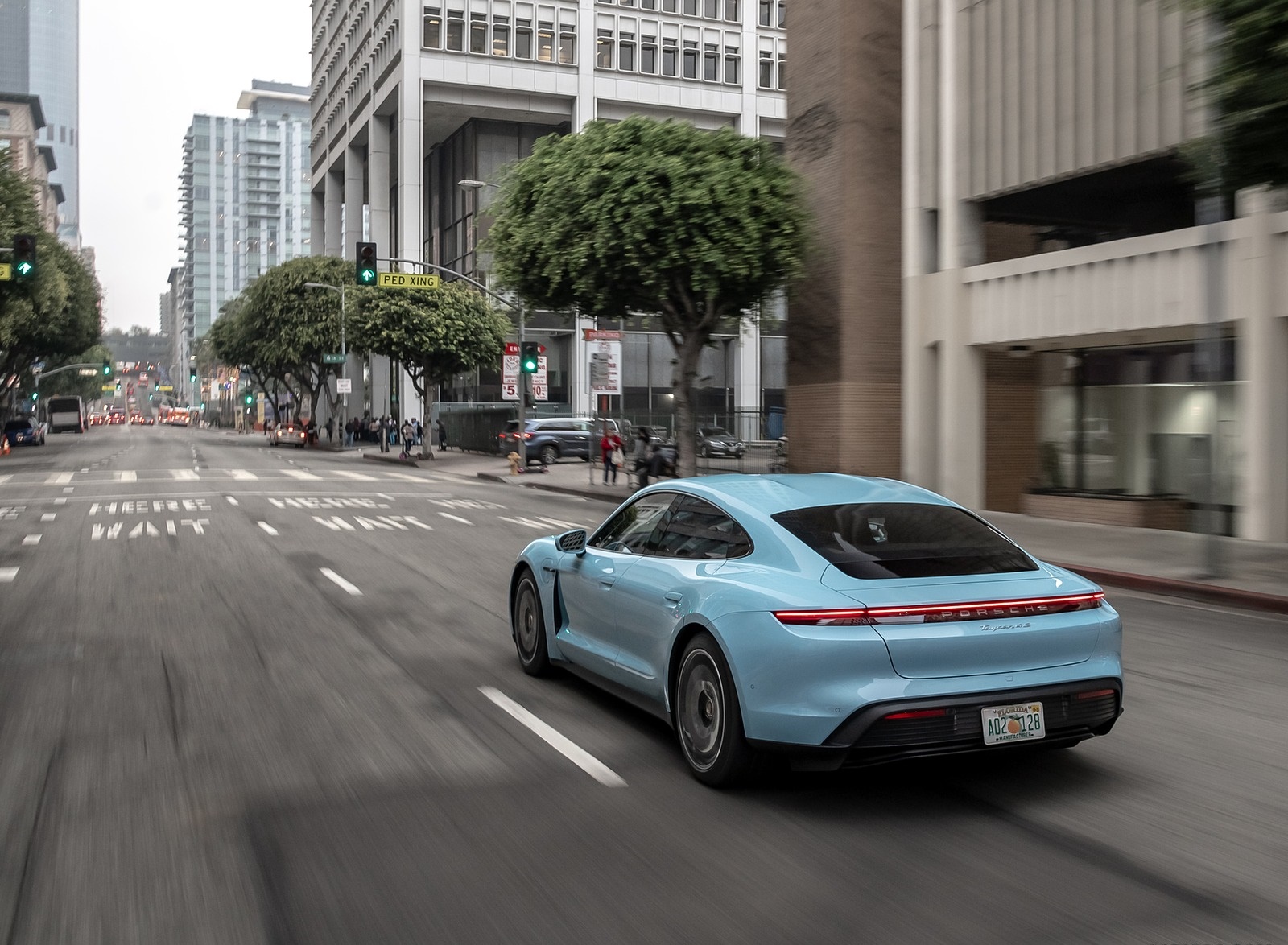 2020 Porsche Taycan 4S (Color: Frozen Blue Metallic) Rear Three-Quarter Wallpapers #69 of 194