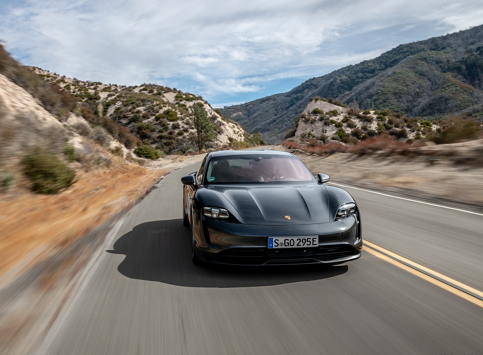 2020 Porsche Taycan 4S (Color: Volcano Grey Metallic) Front Wallpapers #7 of 194