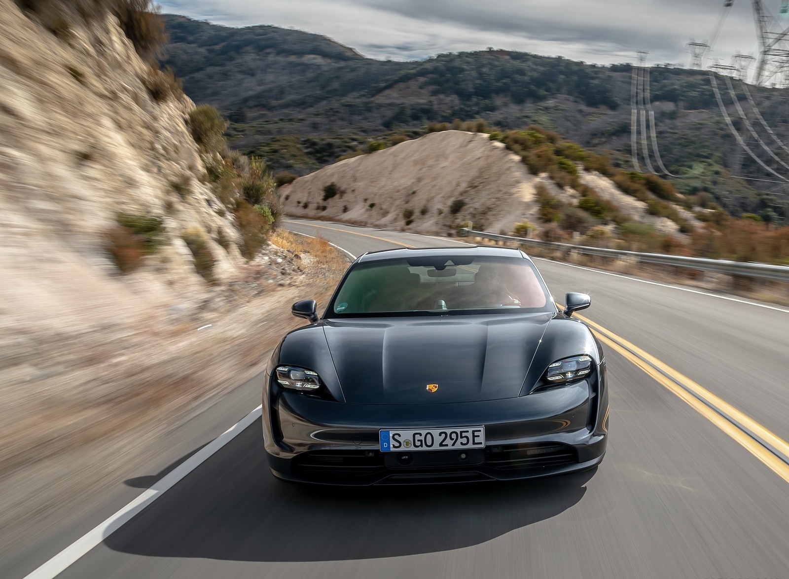 2020 Porsche Taycan 4S (Color: Volcano Grey Metallic) Front Wallpapers (8)