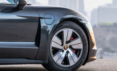 2020 Porsche Taycan 4S (Color: Volcano Grey Metallic) Wheel Wallpapers 450x275 (27)