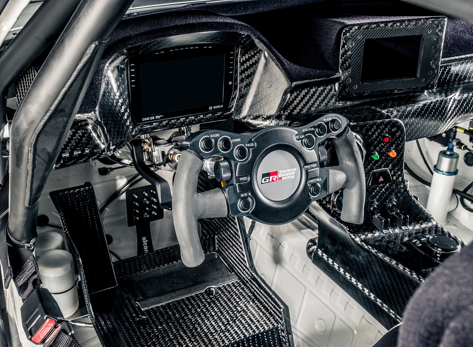 2020 Toyota Supra GT4 Interior Wallpapers #22 of 23