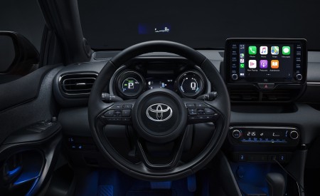 2020 Toyota Yaris Interior Cockpit Wallpapers 450x275 (24)