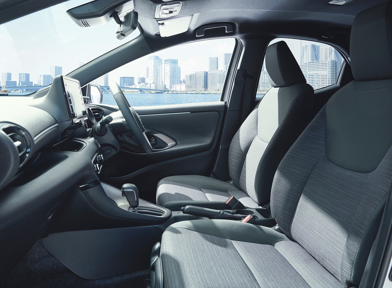 2020 Toyota Yaris Interior Front Seats Wallpapers #22 of 33