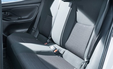 2020 Toyota Yaris Interior Rear Seats Wallpapers 450x275 (21)
