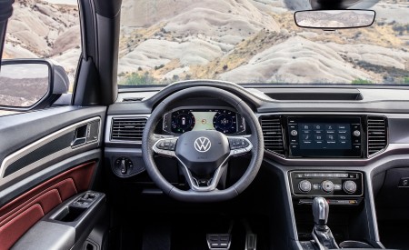 2020 Volkswagen Atlas Cross Sport Interior Wallpapers 450x275 (31)