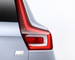 2020 Volvo XC40 Recharge P8 AWD (Color: Glacier Silver) Tail Light Wallpapers 150x120 (22)