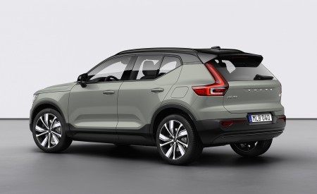 2020 Volvo XC40 Recharge P8 AWD (Color: Sage Green) Rear Three-Quarter Wallpapers 450x275 (12)