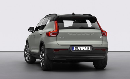 2020 Volvo XC40 Recharge P8 AWD (Color: Sage Green) Rear Three-Quarter Wallpapers 450x275 (13)