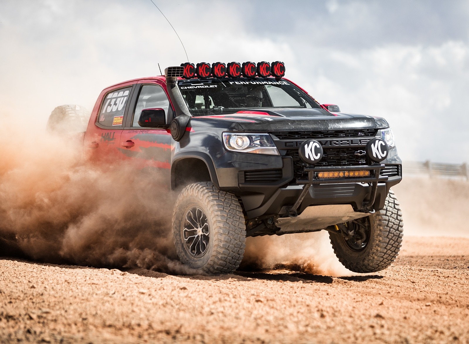 2021 Chevrolet Colorado ZR2 Off-Road Wallpapers (3)