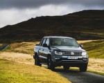 2019 Volkswagen Amarok Black Edition (UK-Spec) Front Wallpapers 150x120 (1)