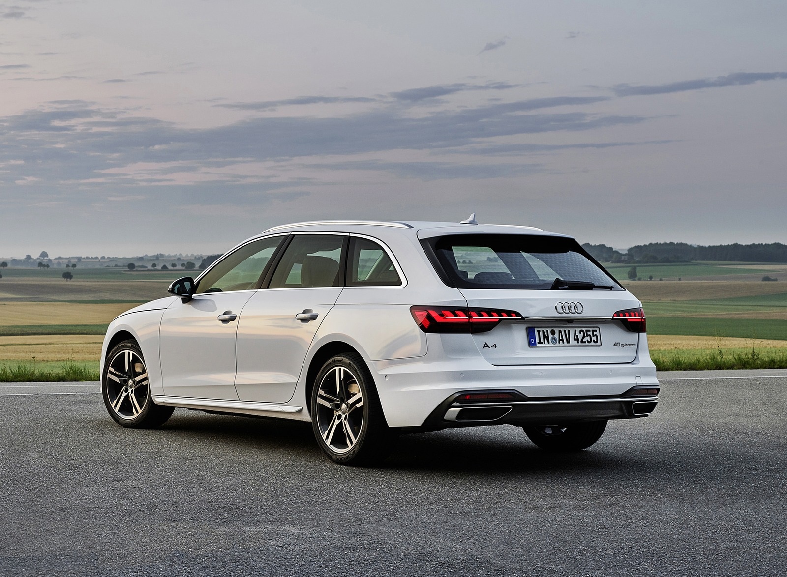 2020 Audi A4 Avant g-tron (Color: Glacier White) Rear Three-Quarter Wallpapers (7)