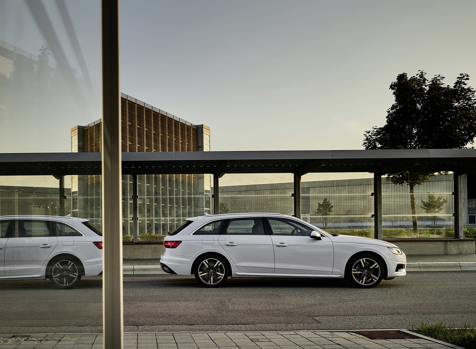 2020 Audi A4 Avant g-tron (Color: Glacier White) Side Wallpapers (10)