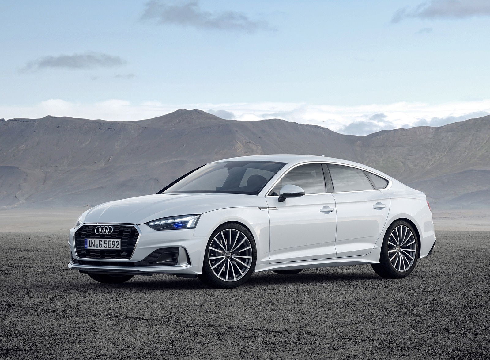 2020 Audi A5 Sportback g-tron (Color: Glacier White) Front Three-Quarter Wallpapers (1)