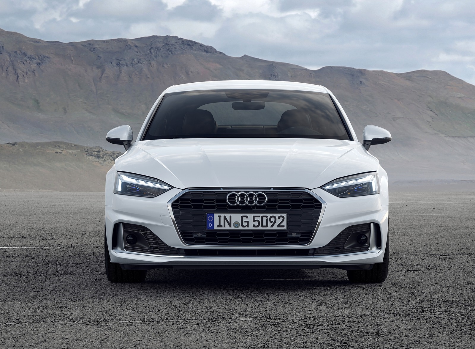 2020 Audi A5 Sportback g-tron (Color: Glacier White) Front Wallpapers (4)