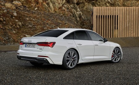 2020 Audi A6 55 TFSI e quattro (Color: Glacier White) Rear Three-Quarter Wallpapers 450x275 (2)