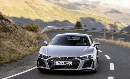 2020 Audi R8 V10 RWD Coupe (Color: Florett Silver) Front Wallpapers 450x275 (2)