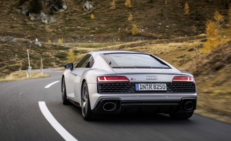 2020 Audi R8 V10 RWD Coupe (Color: Florett Silver) Rear Three-Quarter Wallpapers 450x275 (6)