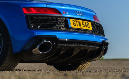 2020 Audi R8 V10 RWD Coupe (UK-Spec) Exhaust Wallpapers 450x275 (104)