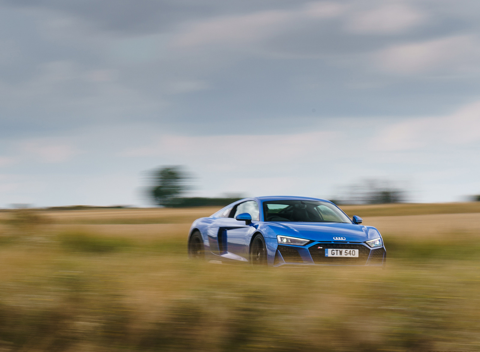 2020 Audi R8 V10 RWD Coupe (UK-Spec) Front Three-Quarter Wallpapers #48 of 151