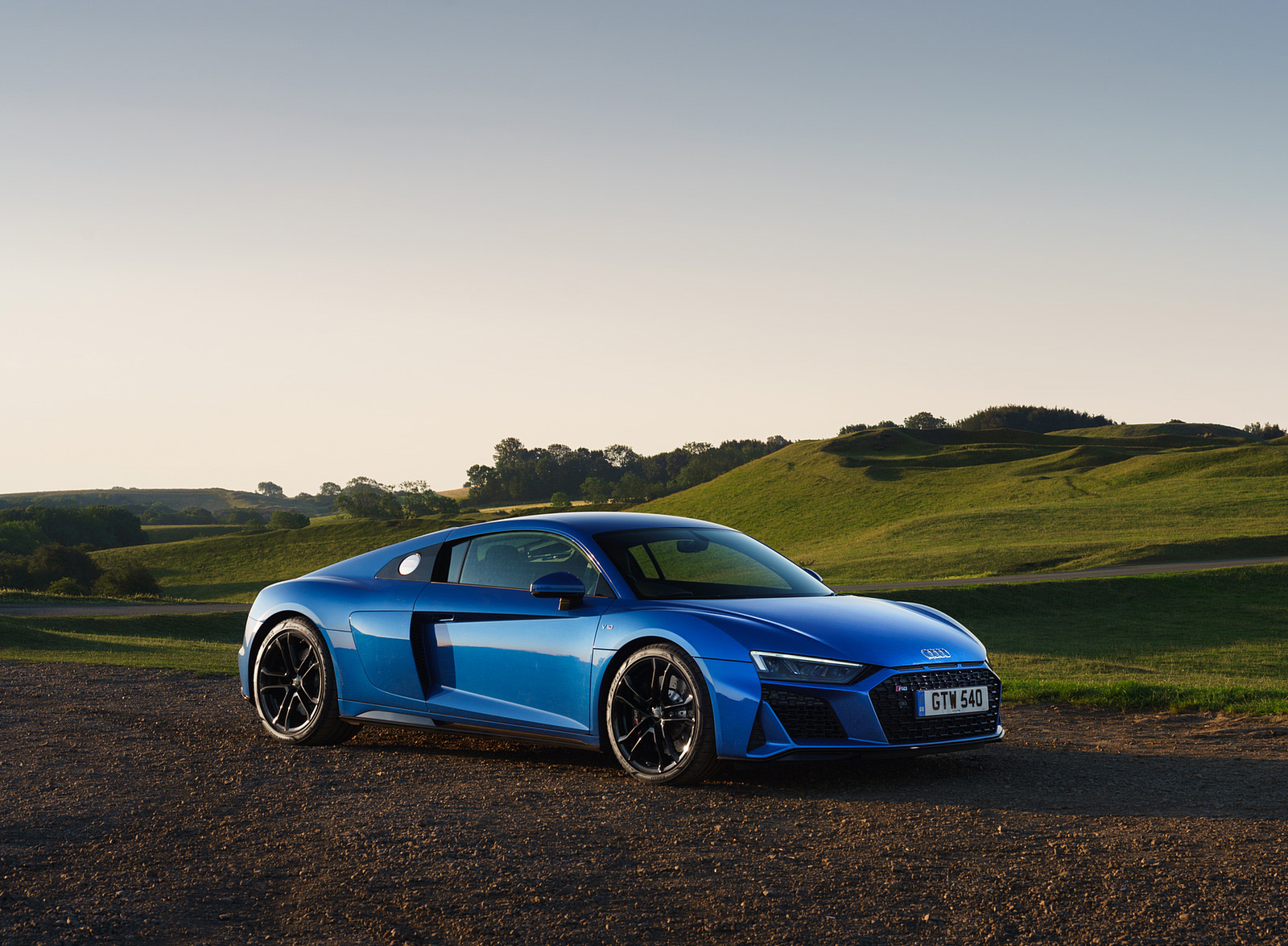 2020 Audi R8 V10 RWD Coupe (UK-Spec) Front Three-Quarter Wallpapers #80 of 151