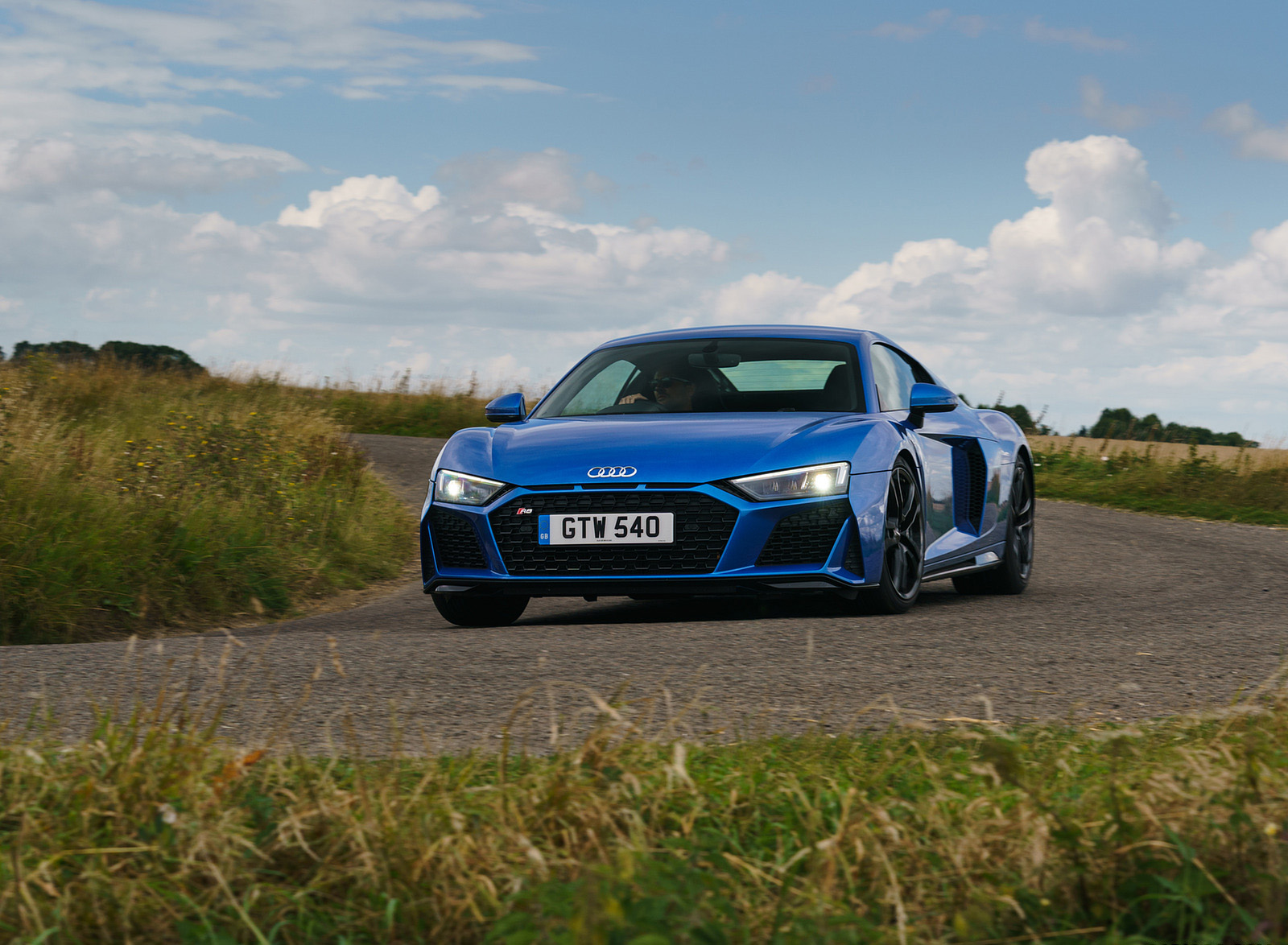 2020 Audi R8 V10 RWD Coupe (UK-Spec) Front Wallpapers  #55 of 151