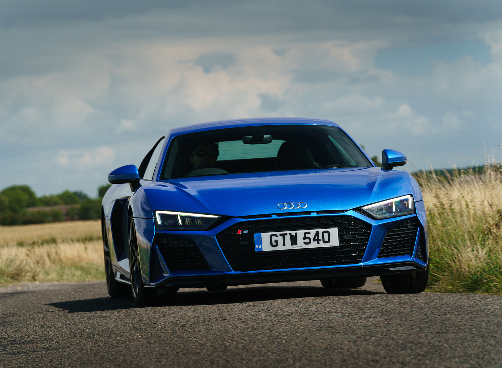 2020 Audi R8 V10 RWD Coupe (UK-Spec) Front Wallpapers #52 of 151