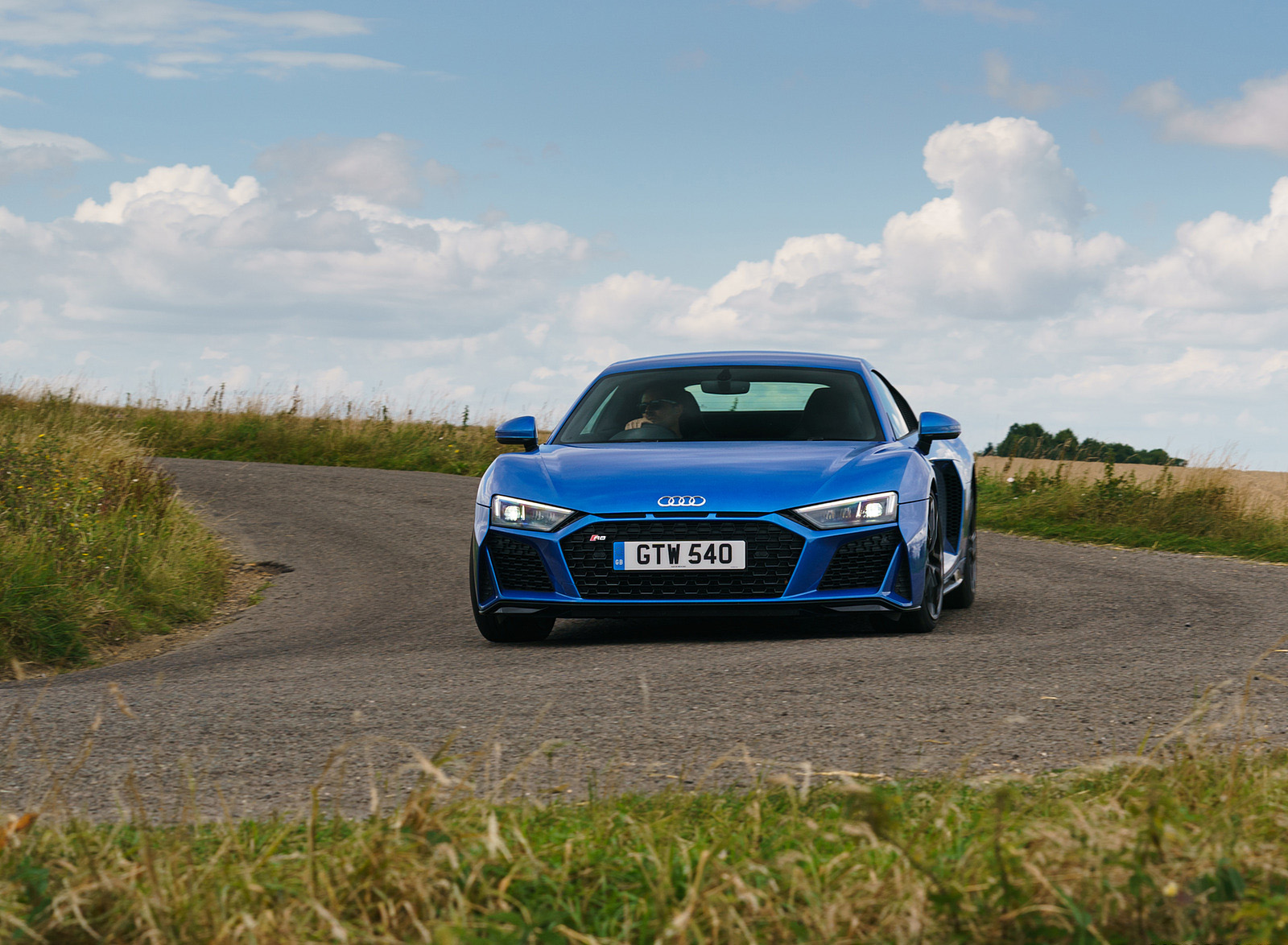 2020 Audi R8 V10 RWD Coupe (UK-Spec) Front Wallpapers #67 of 151