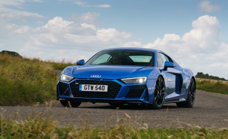 2020 Audi R8 V10 RWD Coupe (UK-Spec) Front Wallpapers 450x275 (57)