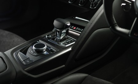 2020 Audi R8 V10 RWD Coupe (UK-Spec) Interior Detail Wallpapers 450x275 (126)