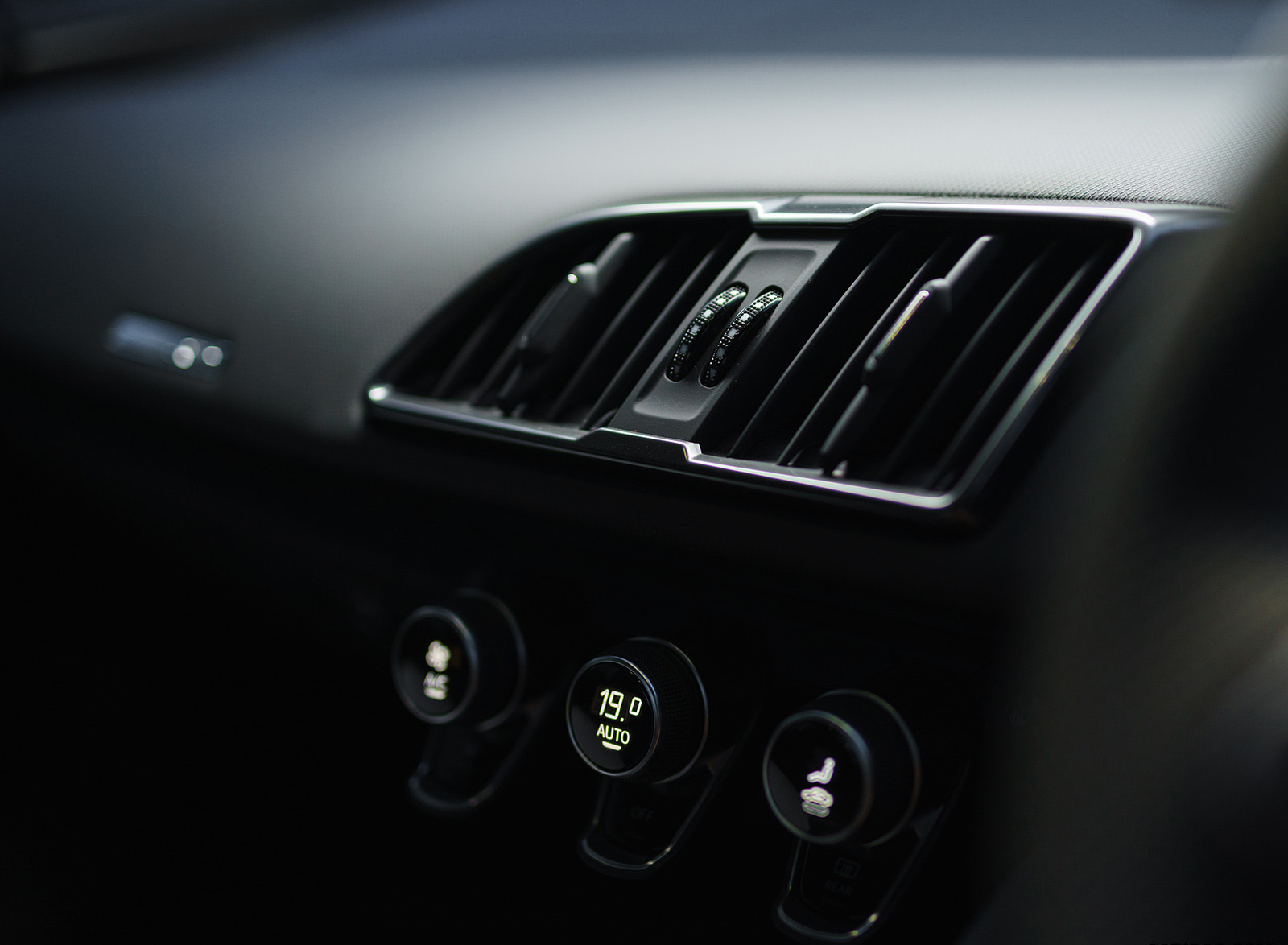 2020 Audi R8 V10 RWD Coupe (UK-Spec) Interior Detail Wallpapers #142 of 151