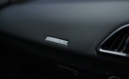 2020 Audi R8 V10 RWD Coupe (UK-Spec) Interior Detail Wallpapers  450x275 (145)