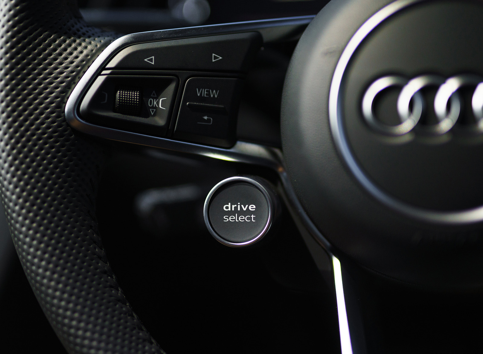2020 Audi R8 V10 RWD Coupe (UK-Spec) Interior Steering Wheel Wallpapers #130 of 151